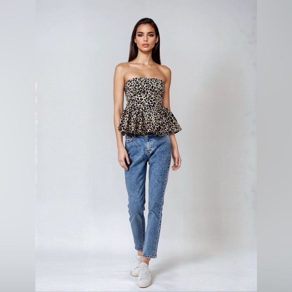 Leopard Print Strapless Peplum Top